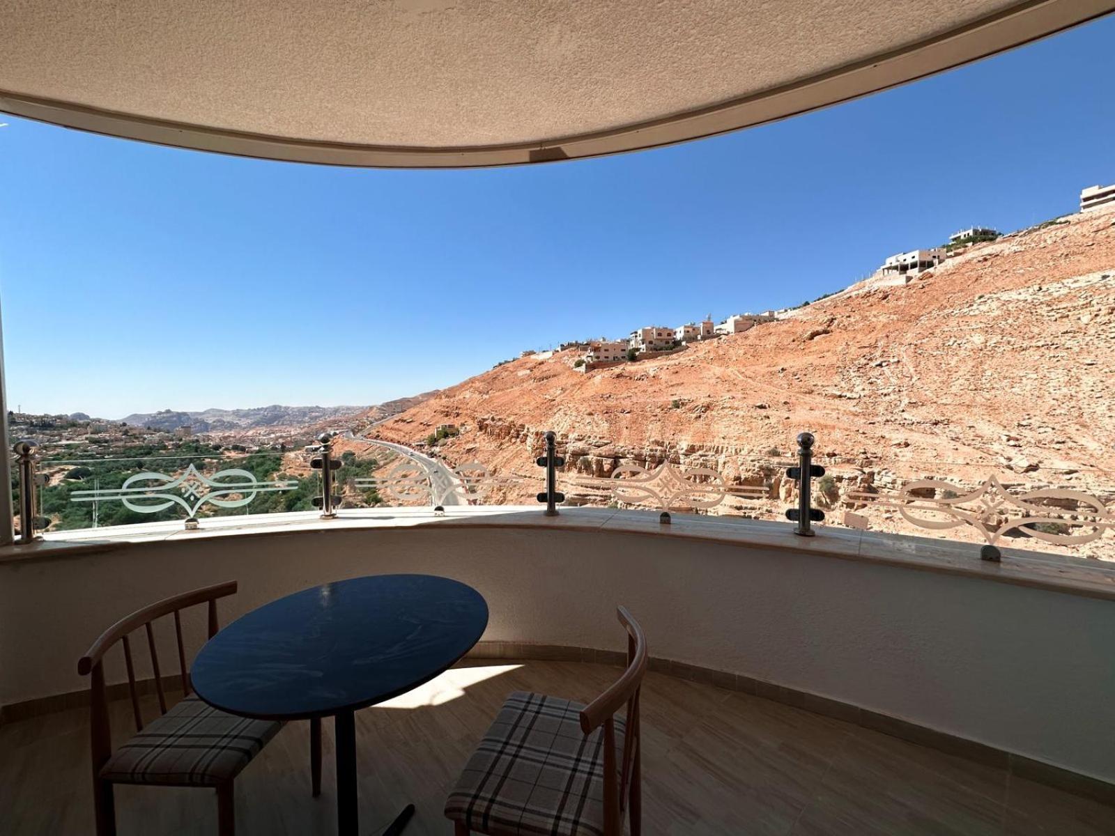 Petra Canyon Hotel Wadi Musa Ngoại thất bức ảnh